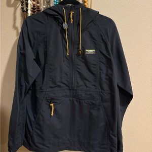 Navy size M rain jacket. L.L. Bean